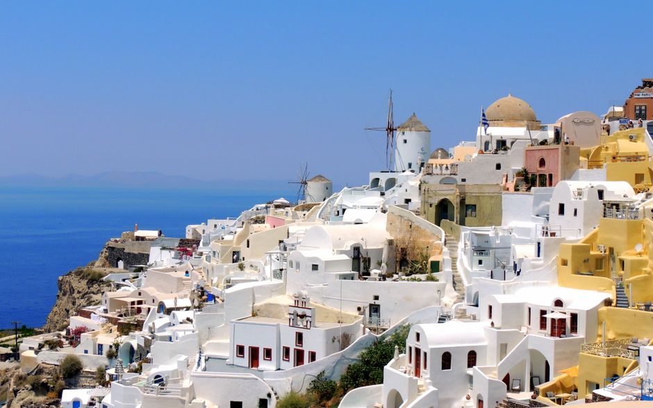Best hotels in Santorini 2026