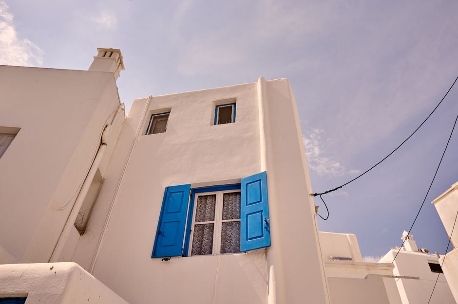 Santorini travel guide 2026